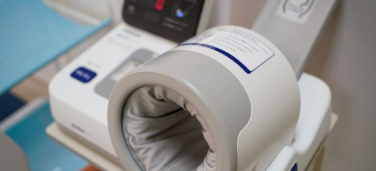 大阪発笑顔を支える非抜歯矯正の進化とライフスタイルの融合 大阪発笑顔を支える非抜歯矯正の進化とライフスタイルの融合